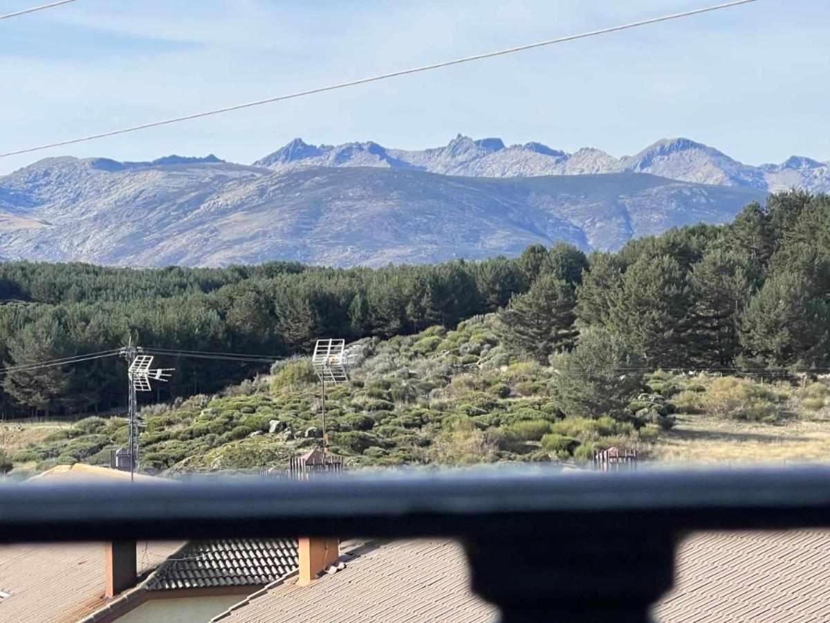 나바레돈다 데 그레도스 La Nava De Gredos Acogedor Piso Con Vistas 아파트 외부 사진