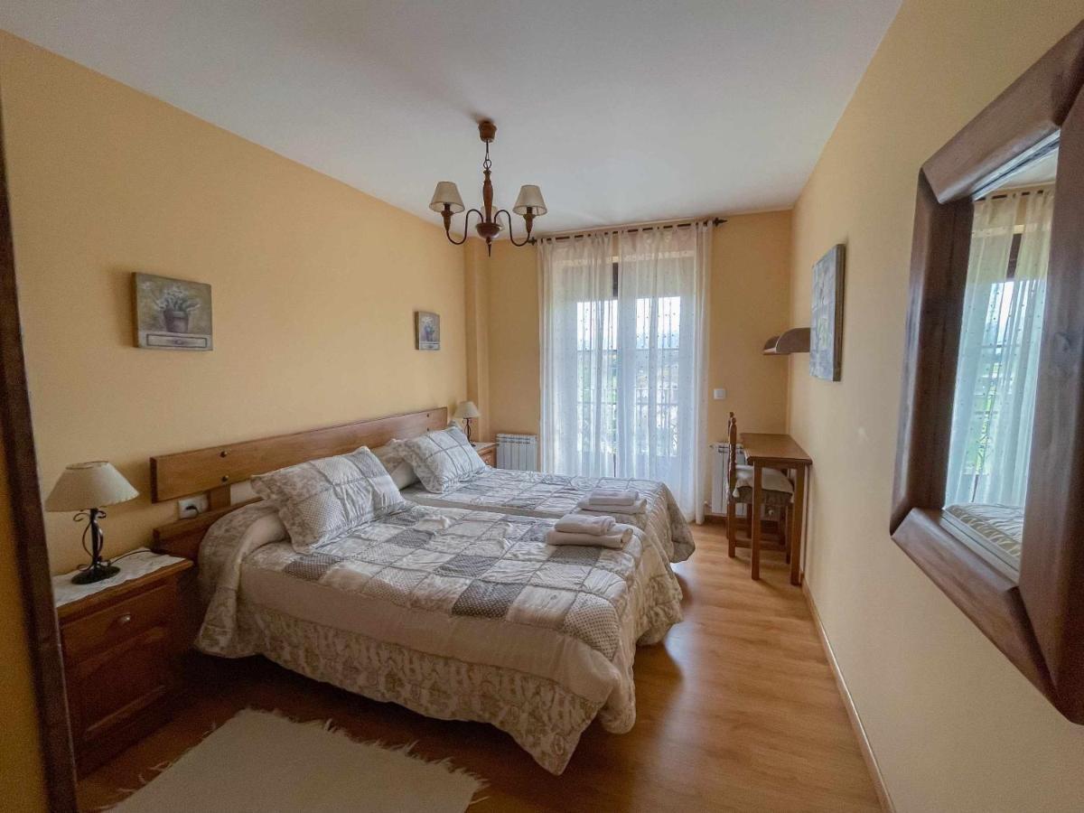 나바레돈다 데 그레도스 La Nava De Gredos Acogedor Piso Con Vistas 아파트 외부 사진