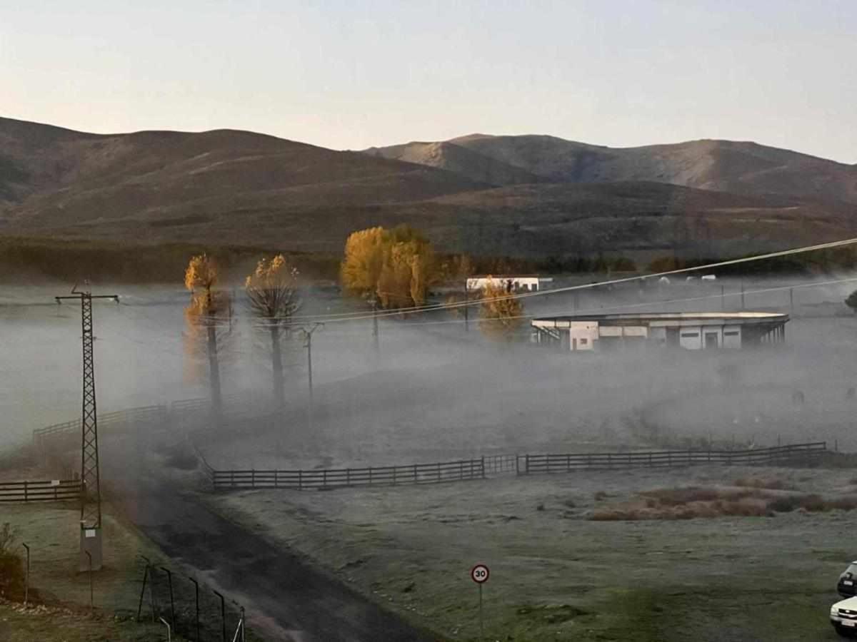 나바레돈다 데 그레도스 La Nava De Gredos Acogedor Piso Con Vistas 아파트 외부 사진